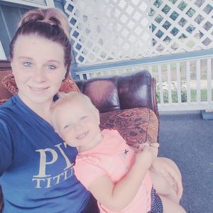 Meet your Posher, Stephanie